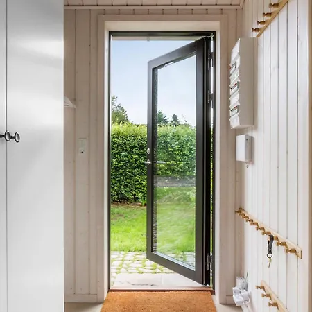 4 Bedroom Awesome In * Hornbæk
