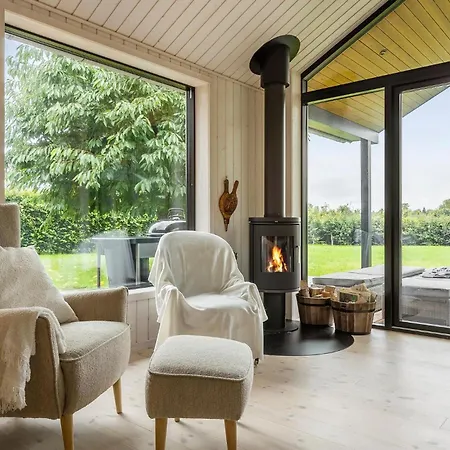 4 Bedroom Awesome In Nyaraló Hornbæk