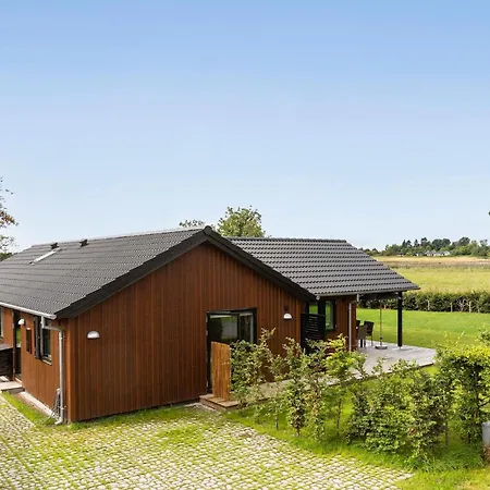 4 Bedroom Awesome In * Хорнбек