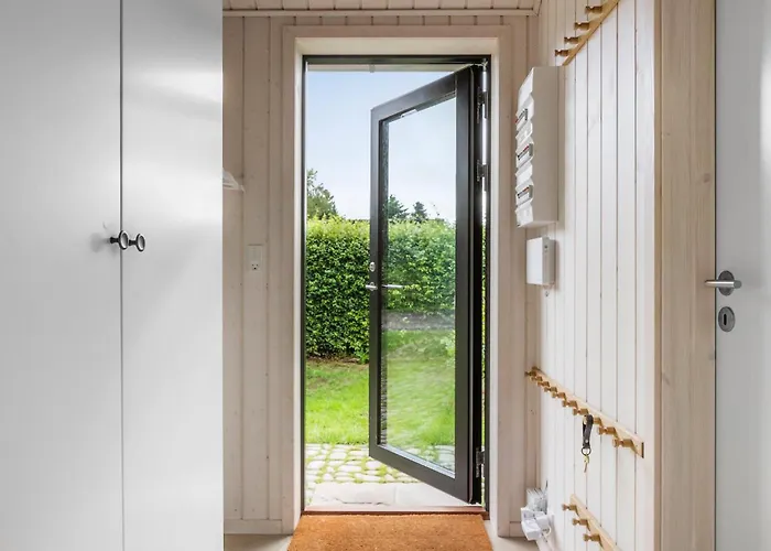4 Bedroom Awesome In * Хорнбек