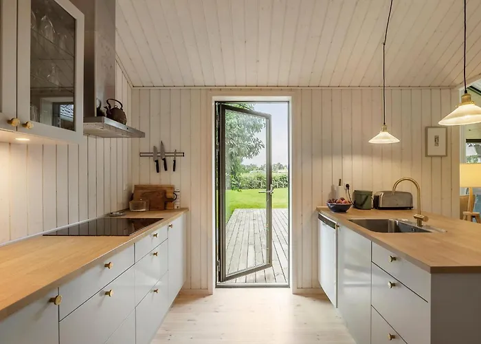 Дом отдыха 4 Bedroom Awesome In