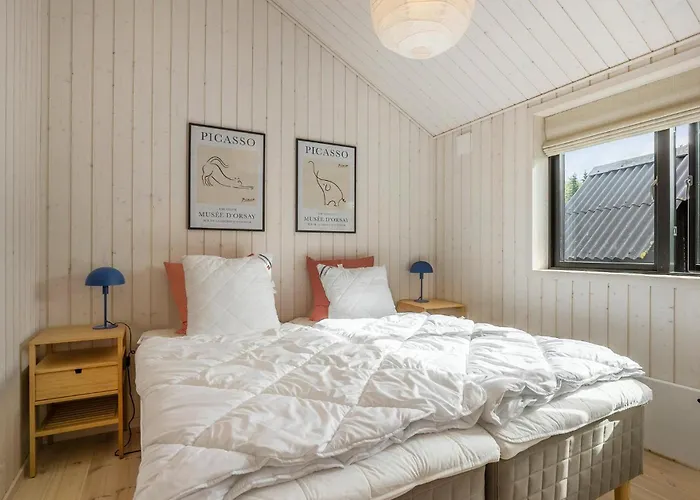 4 Bedroom Awesome In